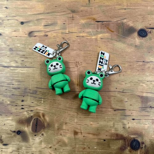 Macska Béka Jelmezben 